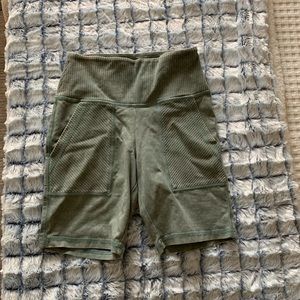 Bundled aerie bike short & leggings